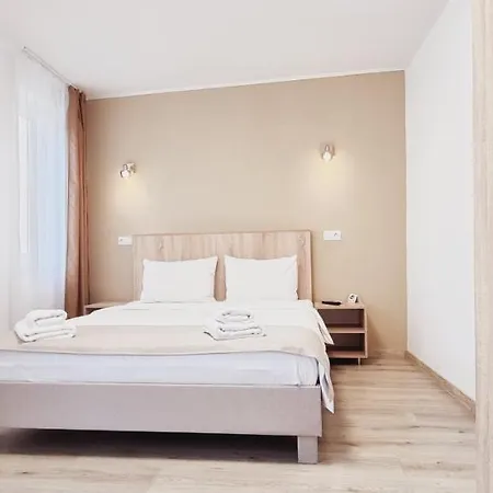 Lindenhaus بيت ضيافة