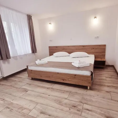 بيت ضيافة Lindenhaus سيبيو